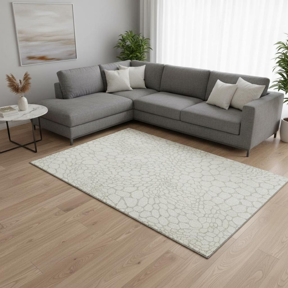 HomeRoots 10' X 14' Ivory And Beige Geometric Area Rug - Washable, UV-Protected, Stain-Resistant for Busy Homes 673061