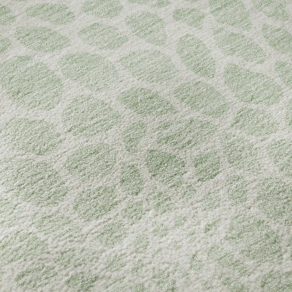 HomeRoots 8' Mint Green & Ivory Geometric Round Rug - Washable, UV-Protected, Stylish for Any Space! 673070