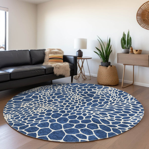 HomeRoots 8' Navy Blue and Ivory Geometric Round Rug – Washable, UV Protected, Stain Resistant for Busy Homes 673076