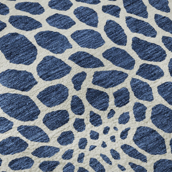 HomeRoots 8' Navy Blue and Ivory Geometric Round Rug – Washable, UV Protected, Stain Resistant for Busy Homes 673076