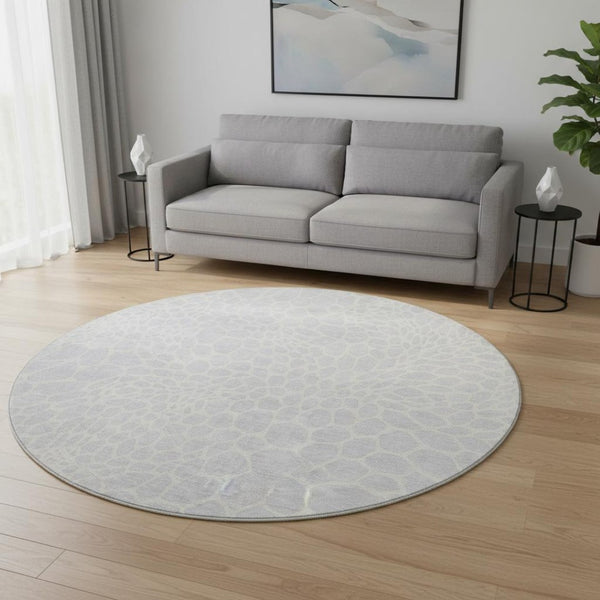 HomeRoots 8' Silver And Ivory Geometric Round Rug - Washable, UV-Protected, Durable, Perfect for Busy Homes! 673094