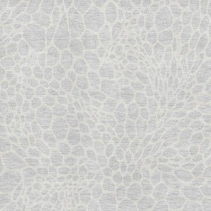 HomeRoots 8' X 10' Silver And Ivory Geometric Area Rug - Washable, Stain-Resistant, UV Protected Elegance 673095