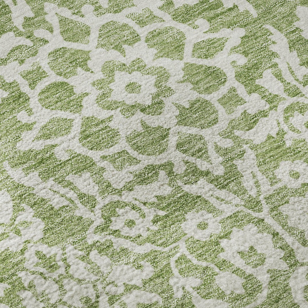 HomeRoots 8' Green And Ivory Damask Round Rug - Stain-Resistant, UV Protected, Elegant Design for Every Space 673130