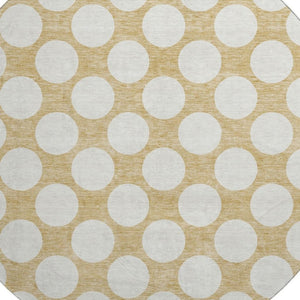 HomeRoots 8' Gold and Ivory Polka Dot Washable Round Rug – Durable, UV-Protected, Perfect for Any Space! 673198