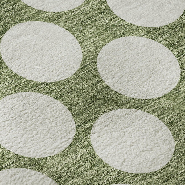 HomeRoots 8' Green Polka Dot Round Rug - Washable, UV Protected, Kid & Pet Friendly for Indoor & Outdoor Use 673210