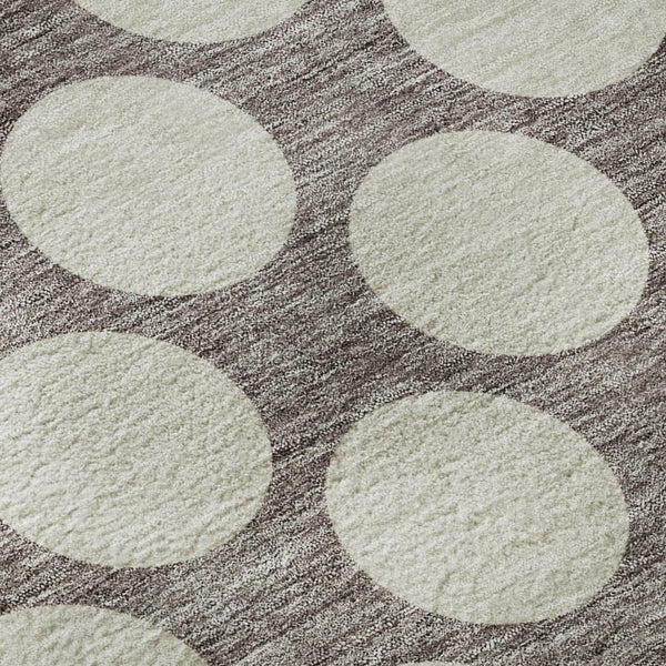 HomeRoots 8' Stylish Taupe & Ivory Polka Dot Washable Round Rug - Durable, UV Protected, Perfect for Families! 673252