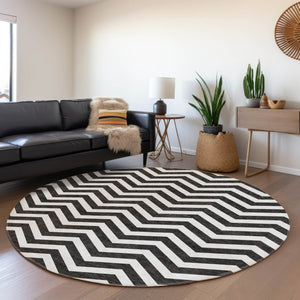 HomeRoots 8' Black and Ivory Chevron Washable Round Rug - Durable, UV-Protected, Stylish for High-Traffic Areas 673276