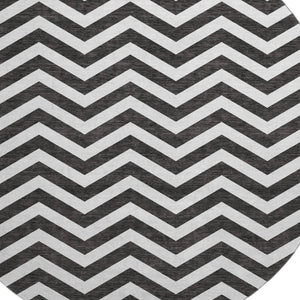 HomeRoots 8' Black and Ivory Chevron Washable Round Rug - Durable, UV-Protected, Stylish for High-Traffic Areas 673276