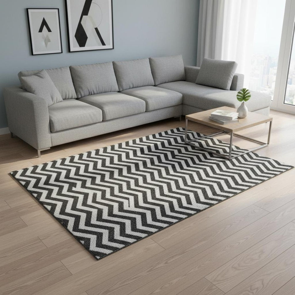 HomeRoots 8' X 10' Black and Ivory Chevron Area Rug - Stylish, Washable, UV-Protected, Pet-Friendly Design 673277