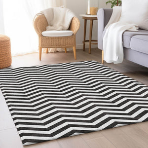 HomeRoots 8' X 10' Black and Ivory Chevron Area Rug - Stylish, Washable, UV-Protected, Pet-Friendly Design 673277