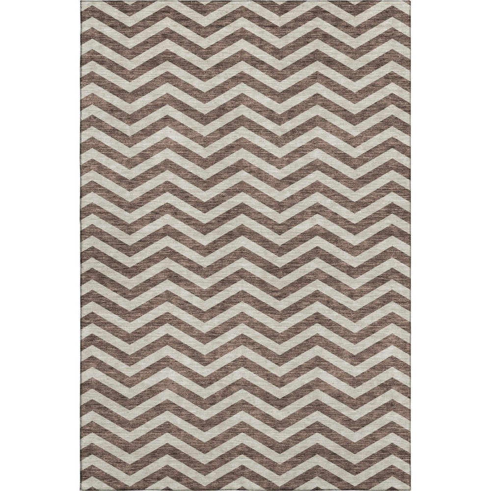 HomeRoots 5' Stylish Brown and Beige Chevron Area Rug - Washable, UV-Protected, Durable for High-Traffic Areas 673281