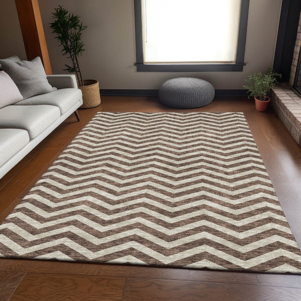 HomeRoots 8' X 10' Brown & Beige Chevron Area Rug - Washable, UV-Resistant, Perfect for Homes with Pets! 673283