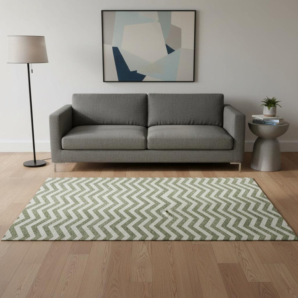 HomeRoots 5' X 8' Green And Ivory Chevron Area Rug - Washable, UV Protected, Stylish & Durable for Any Space 673293