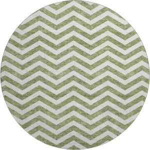 HomeRoots 8' Green and Ivory Chevron Washable Round Rug - UV Protected, Durable, Stylish for Home & Patio 673294