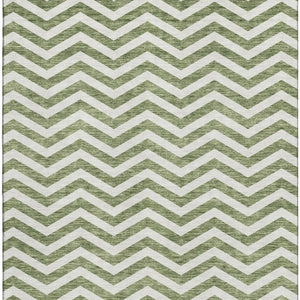 HomeRoots 10' X 14' Green And Ivory Chevron Washable Area Rug - Durable, UV-Protected, Perfect for Homes! 673297