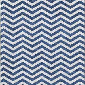 HomeRoots 5' X 8' Navy Blue And Ivory Chevron Rug - Stylish, Washable, Stain Resistant, UV Protected for Home Use 673305