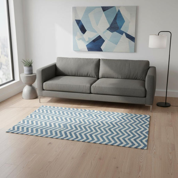 HomeRoots 5' X 8' Teal And Ivory Chevron Rug - Washable, UV Protected, Stylish & Durable for Busy Homes 673335