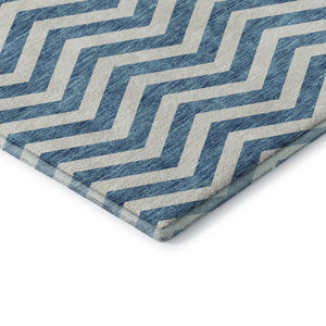 HomeRoots 5' X 8' Teal And Ivory Chevron Rug - Washable, UV Protected, Stylish & Durable for Busy Homes 673335