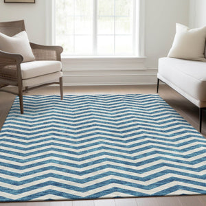 HomeRoots 5' X 8' Teal And Ivory Chevron Rug - Washable, UV Protected, Stylish & Durable for Busy Homes 673335