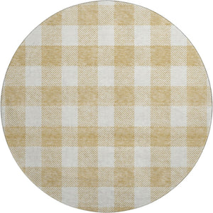 HomeRoots 8' Gold and Ivory Plaid Washable Round Rug - Durable, Stain-Resistant, UV Protected for Busy Homes 673366