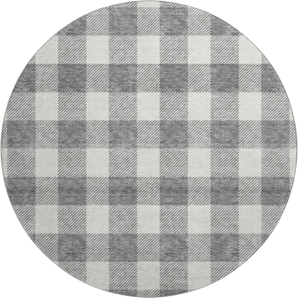 HomeRoots 8' Gray and Ivory Plaid Washable Round Rug - Durable, UV-Protected, Perfect for Modern & Traditional Decor 673372