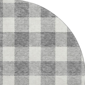 HomeRoots 8' Gray and Ivory Plaid Washable Round Rug - Durable, UV-Protected, Perfect for Modern & Traditional Decor 673372
