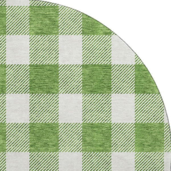 HomeRoots 8' Green And Ivory Plaid Round Rug – Durable, Washable, UV-Protected for Family-Friendly Living Spaces 673378