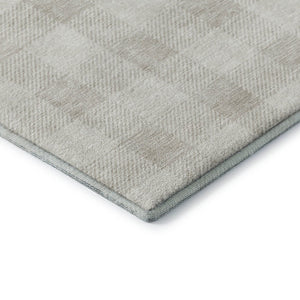 HomeRoots 8' Ivory and Beige Plaid Washable Round Rug - UV Protection, Stain-Resistant, Durable Design for Homes 673384