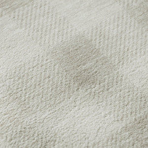 HomeRoots 8' Ivory and Beige Plaid Washable Round Rug - UV Protection, Stain-Resistant, Durable Design for Homes 673384
