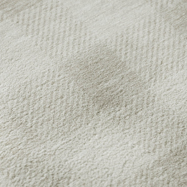 HomeRoots 8' Ivory and Beige Plaid Washable Round Rug - UV Protection, Stain-Resistant, Durable Design for Homes 673384