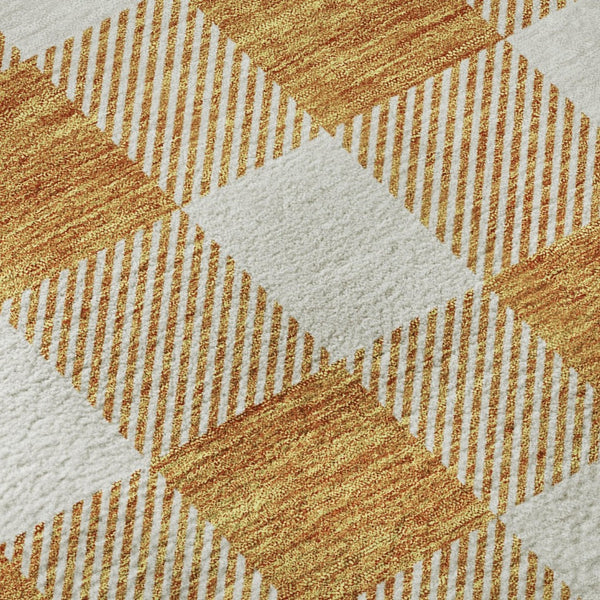HomeRoots 8' Orange and Ivory Plaid Washable Round Rug - Durable, UV-Protected, Stain-Resistant for Busy Homes 673396