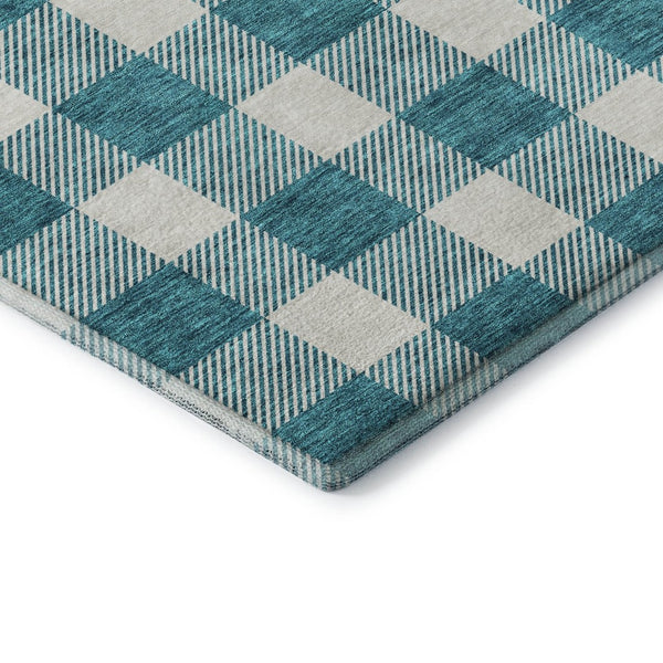 HomeRoots 8' Teal and Ivory Plaid Washable Round Rug - Durable, Stain-Resistant, UV Protected for Family Homes 673426