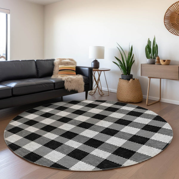 HomeRoots 8' Black And Ivory Plaid Round Rug – Durable, Washable, UV-Protected, Perfect for High-Traffic Spaces! 673444