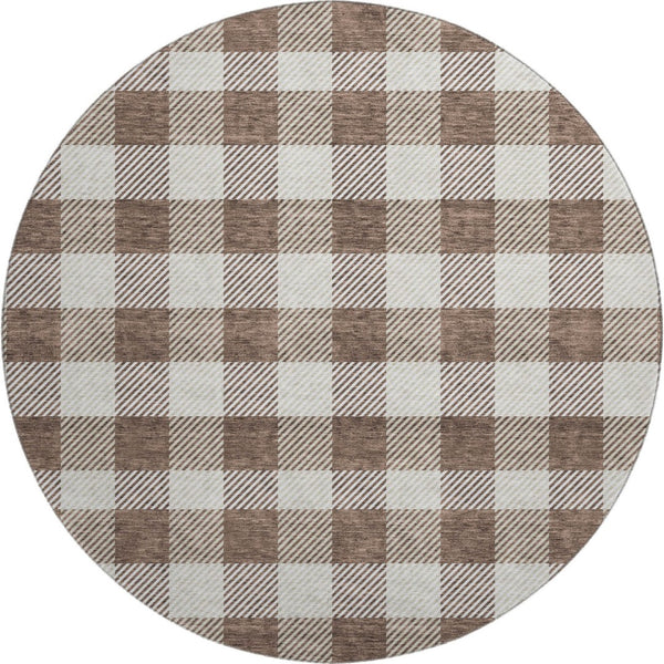 HomeRoots 8' Durable Brown and Beige Plaid Round Rug with UV Protection – Stain-Resistant, Easy-Care Design! 673450