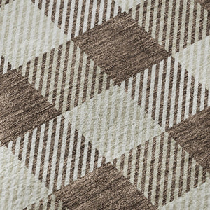 HomeRoots 8' Durable Brown and Beige Plaid Round Rug with UV Protection – Stain-Resistant, Easy-Care Design! 673450