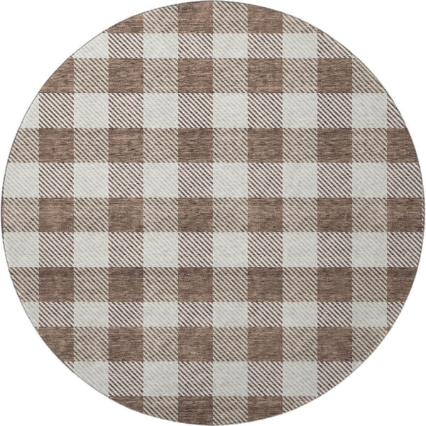 HomeRoots 8' Durable Brown and Beige Plaid Round Rug with UV Protection – Stain-Resistant, Easy-Care Design! 673450