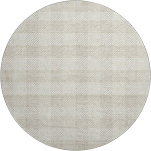 HomeRoots 8' Ivory And Beige Plaid Round Rug - Durable, Stain-Resistant, UV Protected for Indoor & Outdoor Use 673468