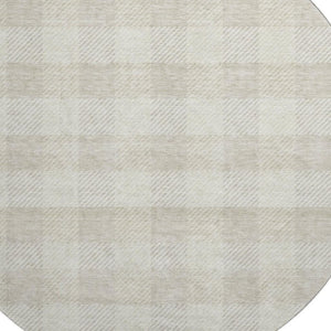HomeRoots 8' Ivory And Beige Plaid Round Rug - Durable, Stain-Resistant, UV Protected for Indoor & Outdoor Use 673468
