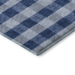 HomeRoots 8' Navy Blue and Ivory Plaid Round Rug - Washable, UV-Protected, Perfect for Family Rooms & Patios 673480