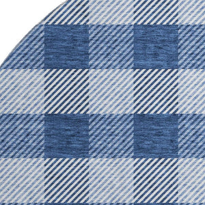 HomeRoots 8' Navy Blue and Ivory Plaid Round Rug - Washable, UV-Protected, Perfect for Family Rooms & Patios 673480