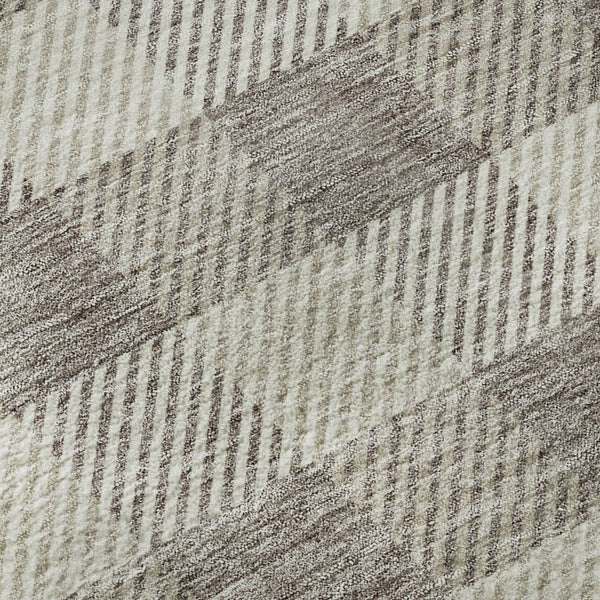 HomeRoots 8' Taupe & Ivory Plaid Washable Round Rug – Stylish, Stain Resistant, UV Protected for Busy Homes 673492