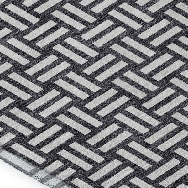 HomeRoots 8' X 10' Stylish Black & Ivory Abstract Geometric Area Rug - Washable, UV-Protected & Stain-Resistant! 673505