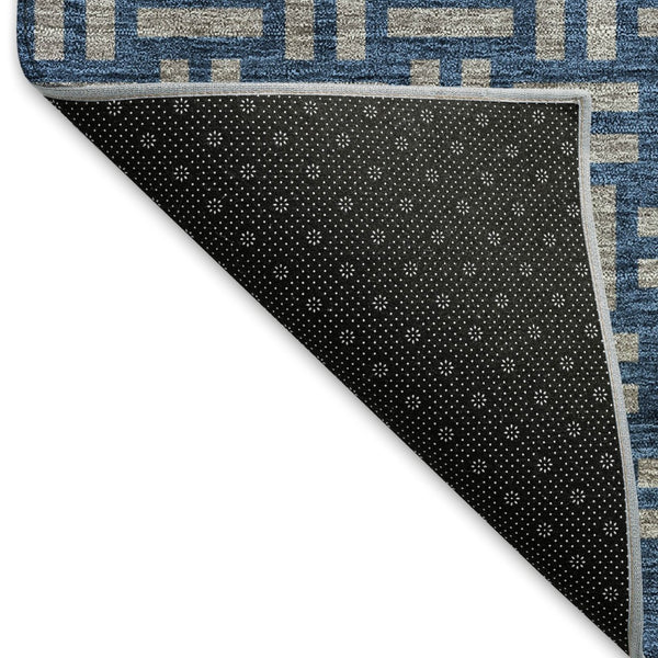 HomeRoots 8' Blue and Gray Abstract Round Rug - Washable, UV Protected, Durable Design for High-Traffic Areas 673510