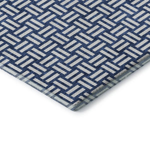 HomeRoots 5' Navy Blue & Ivory Abstract Geometric Area Rug - Washable, UV-Protected, Stain-Resistant Design! 673551