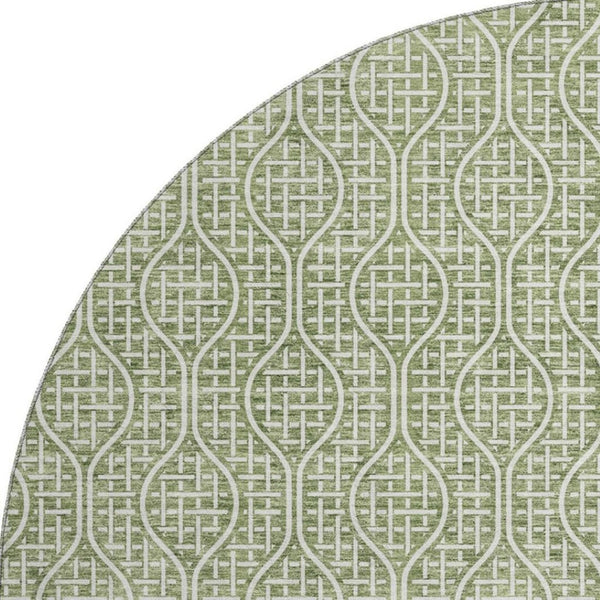 HomeRoots 8' Stylish Green and Ivory Geometric Round Rug - Washable, UV Protected, Perfect for Busy Homes! 673630