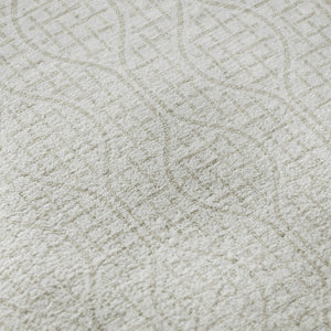 HomeRoots 5' X 8' Ivory And Beige Geometric Area Rug - Washable, Stain Resistant, UV Protected for All Spaces 673635