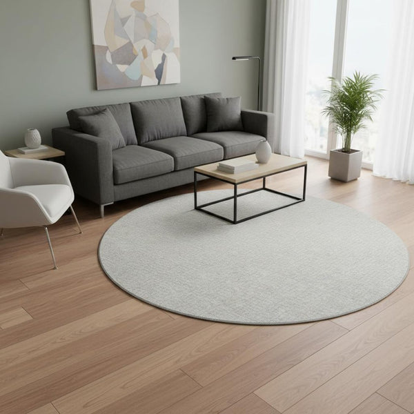 HomeRoots 8' Ivory and Beige Geometric Round Rug - Washable, UV-Protected, Perfect for High-Traffic Areas! 673636