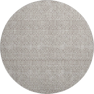 HomeRoots 8' Stylish Taupe and Ivory Geometric Round Rug - Washable, UV Protected, Perfect for High-Traffic Areas 673666