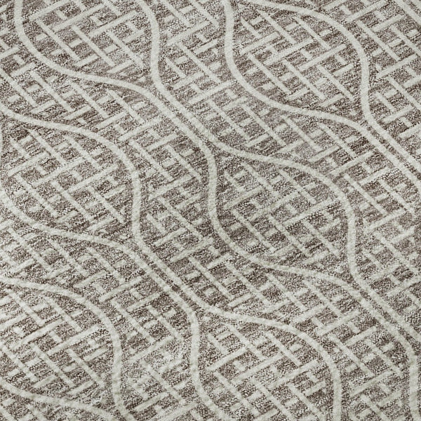 HomeRoots 8' Stylish Taupe and Ivory Geometric Round Rug - Washable, UV Protected, Perfect for High-Traffic Areas 673666