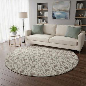 HomeRoots 8' Brown and Beige Geometric Round Rug - Washable, UV Protected, Perfect for High-Traffic Spaces! 673696